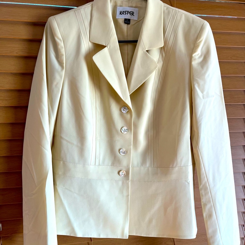 NWT Kasper suit with skirt
